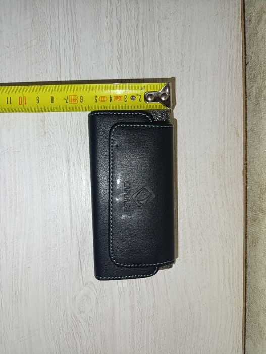 Продам чихол на кнопочний телефон