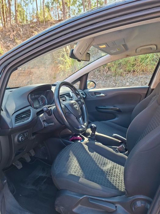 Carro Opel Corsa-E