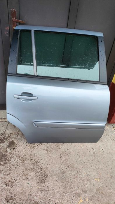 Drzwi prawy tył Opel Zafira B kod lakieru Z163 Przeworsk • OLX.pl