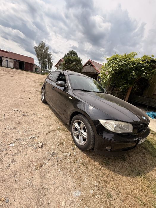Samochód BMW serii 1 e87