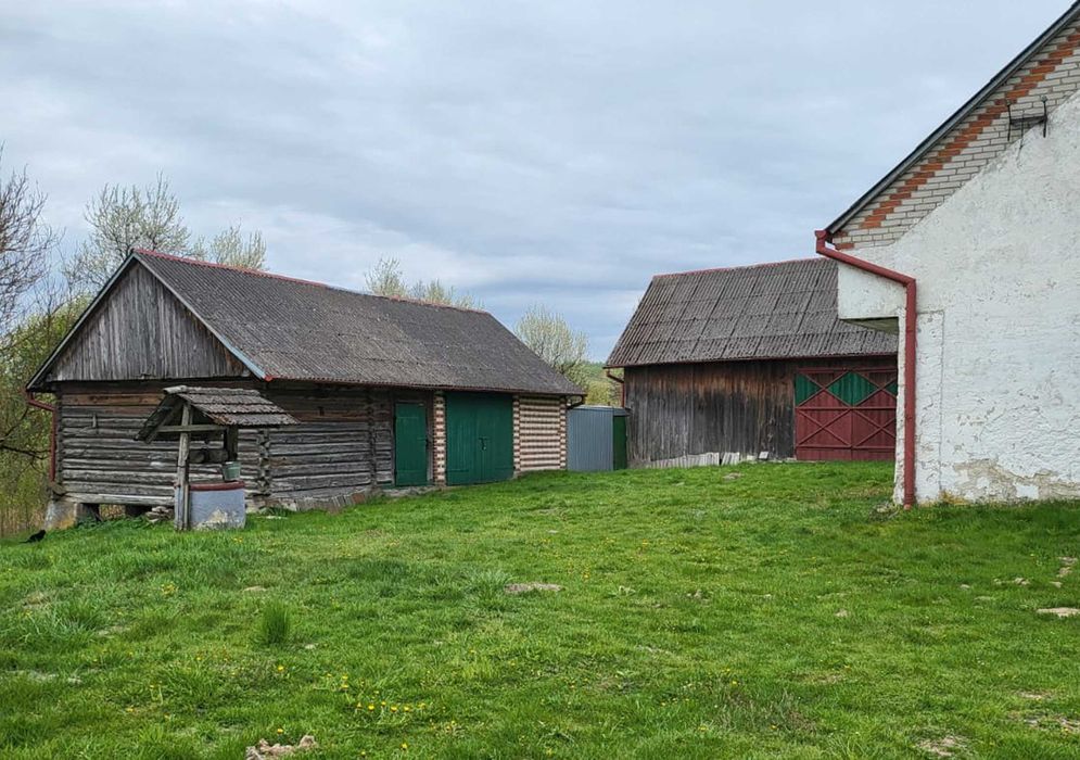 Widokowe siedlisko na Roztoczu Zachodnim | dom, zabudowania, studnia – pohled 6