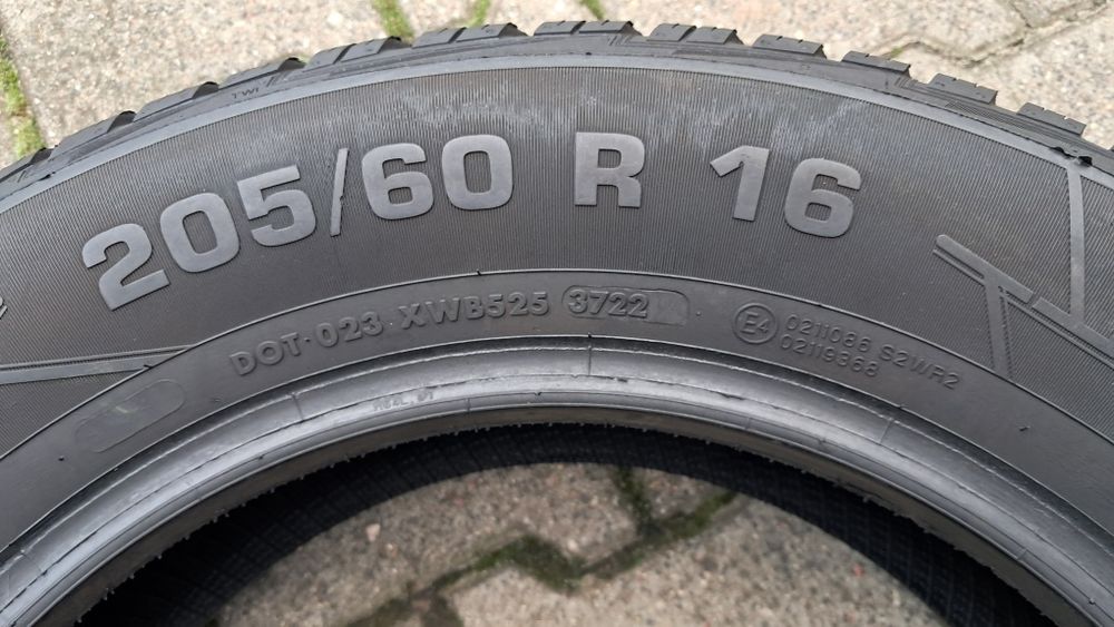 205/60R16 96H Vredestein Wintrac