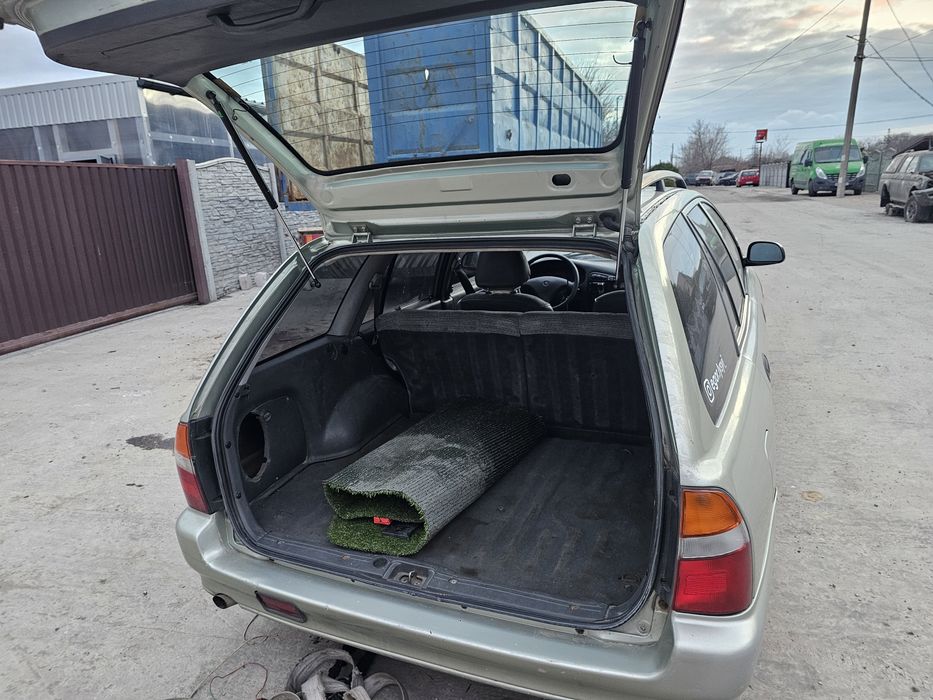 Салон сиденья обшивки потолок ковёр mitsubishi lancer универсал 1993г
