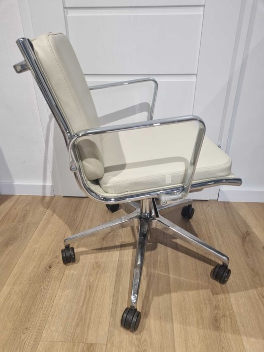 Fotel obrotowy LD Seating FLY 701 – skóra kremowa, elegancki design