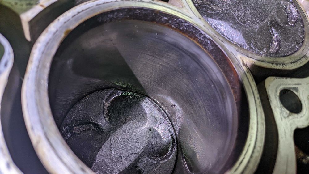 Пенек мотор блок колінвал пежо 207 1.4i 16v 2010 Peugeot 207