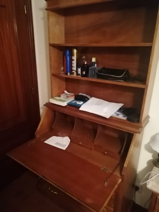 Mesa Secretária com gaveteiro