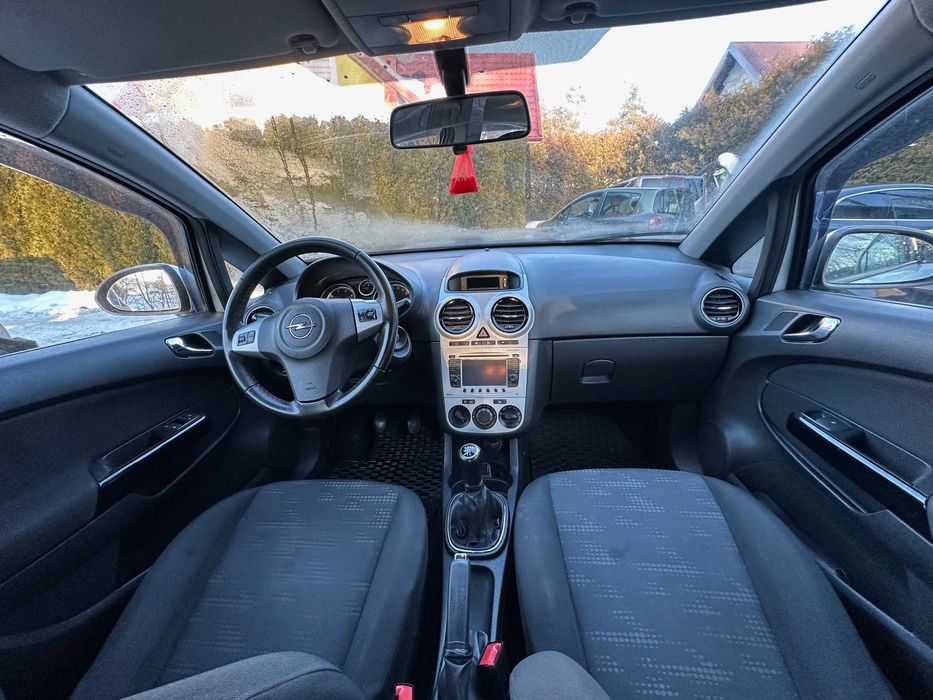 Opel Corsa D 2012r