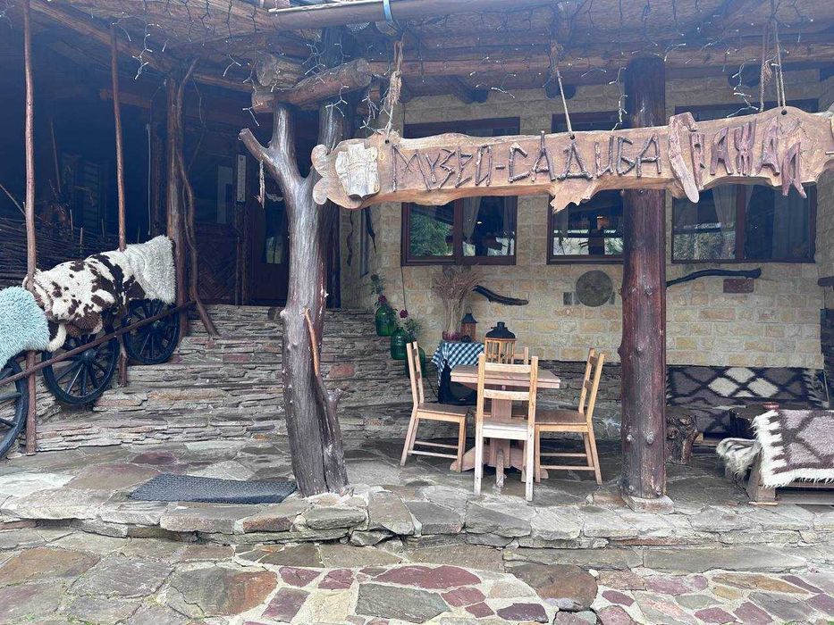Продається готельний комплекс "Гражда" в с. Поляниця(Буковель)
