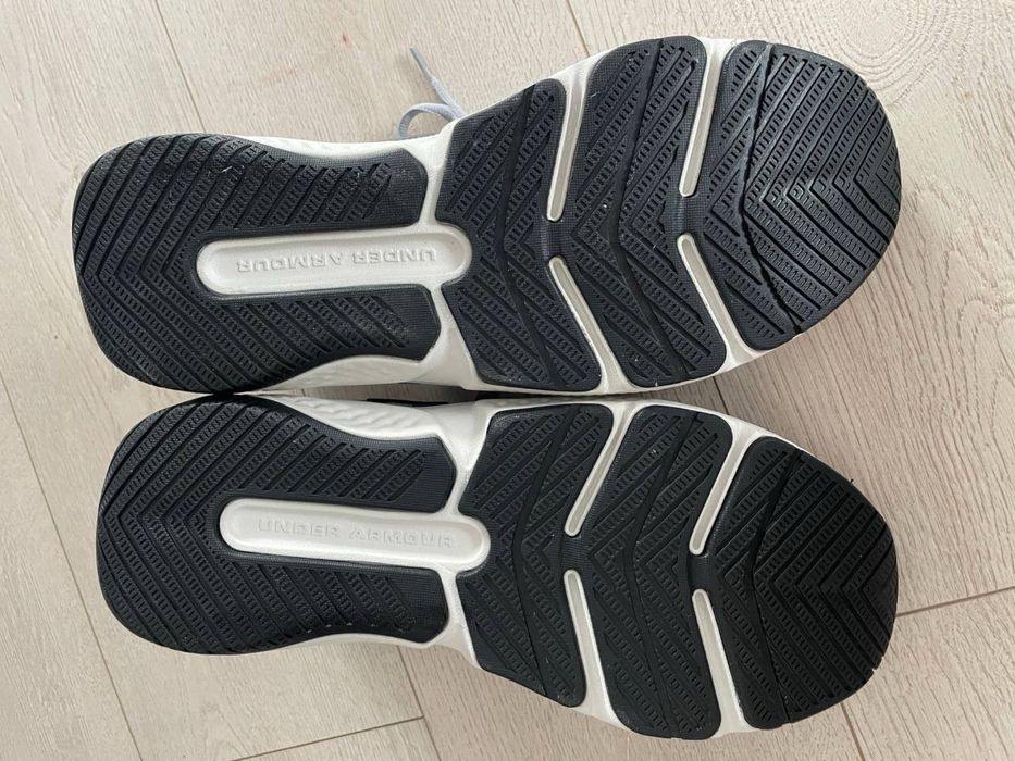 Кросівки Under Armour Dynamik Select