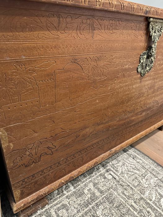 Arca baú em madeira antiga