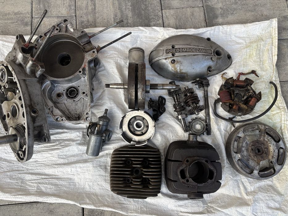 WSK 125 silnik cylinder wał zapłon skrzynia
