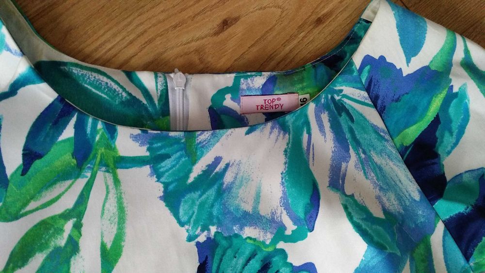 sukienka top trendy