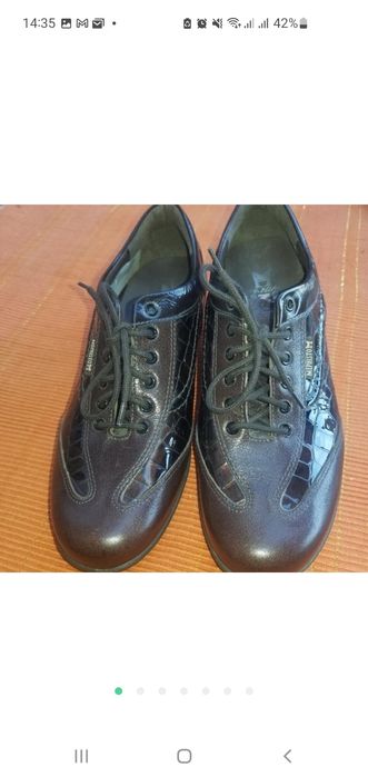 Жіночі босоніжки в гарному стані