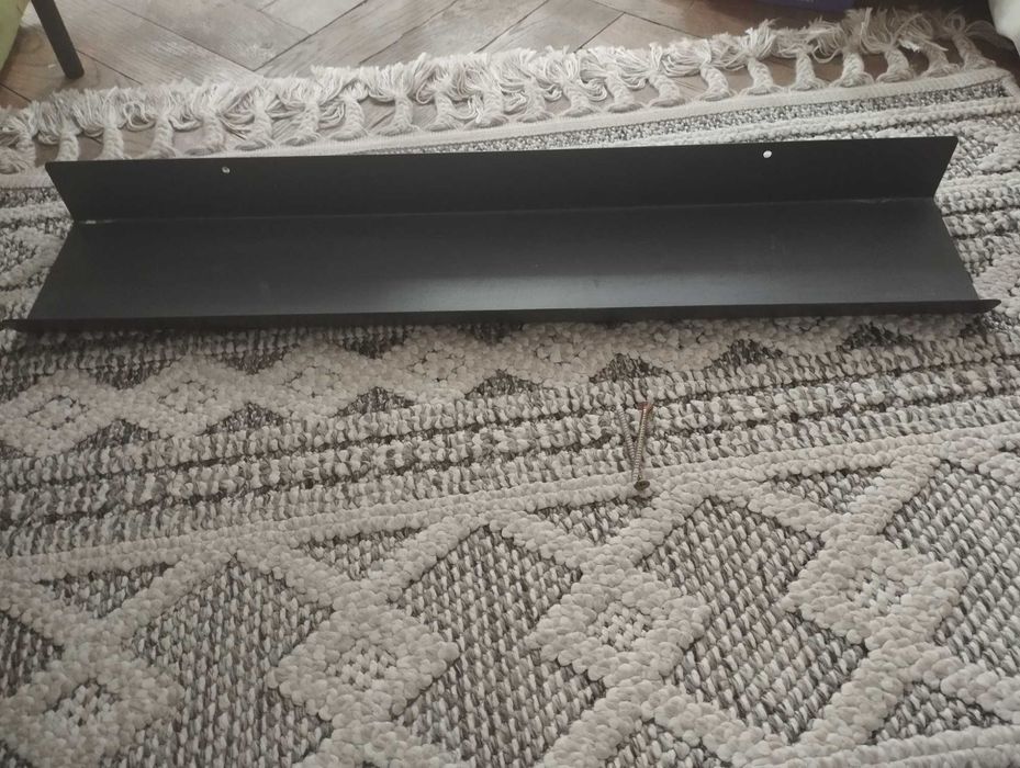 Metalowa półka do sprzedania