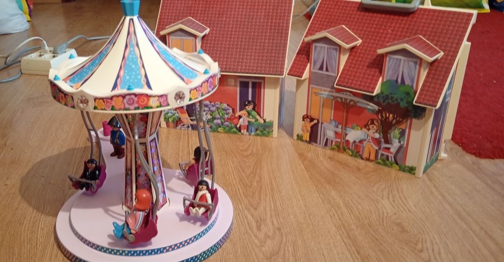 Casa Playmobil e Carrocel