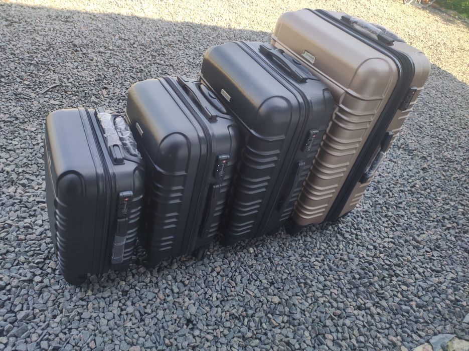 Валізи нові з Німеччини