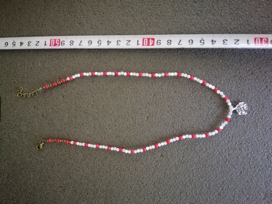 Намисто з перламутру і коралів