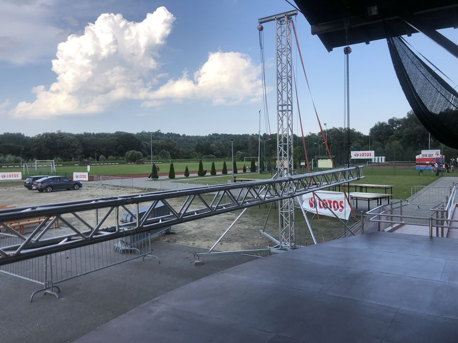 Wieże nagłośnieniowe 7m