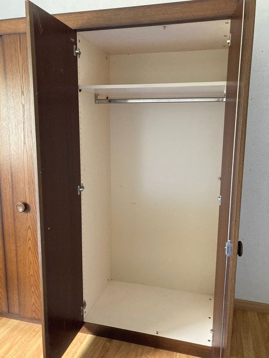 Guarda roupa bom eatado