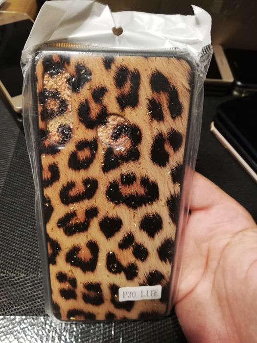 Etui Huawei P30 Lite wzór tygrysi