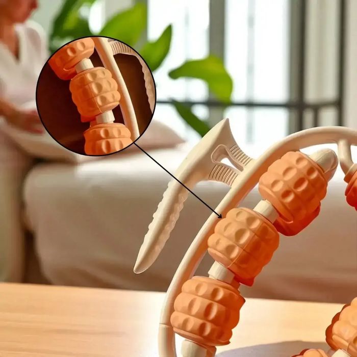 Антицелюлітний масажер для тіла ручний: ролер на 13 роликів