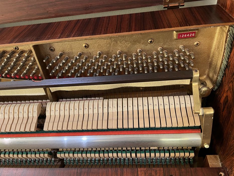 Pianinino SCHIMMEL  mechanika   Renner