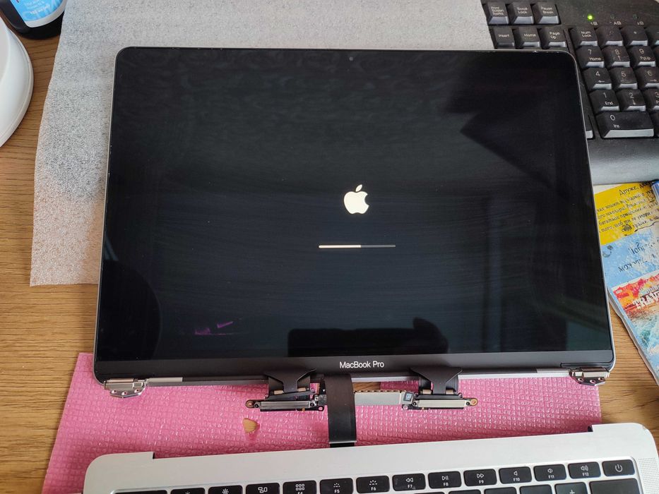 Єкран у зборі MacBook А1708 А1706 A1989 A1932 А2159 А2289 А2681 (та інші