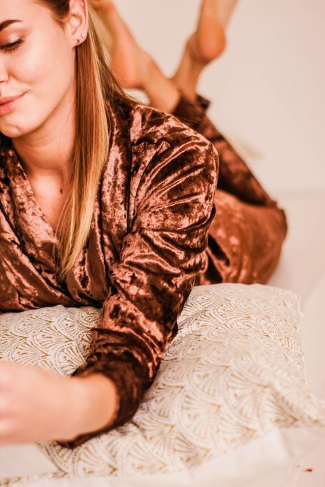 Оксамитовий  жіночий комплект