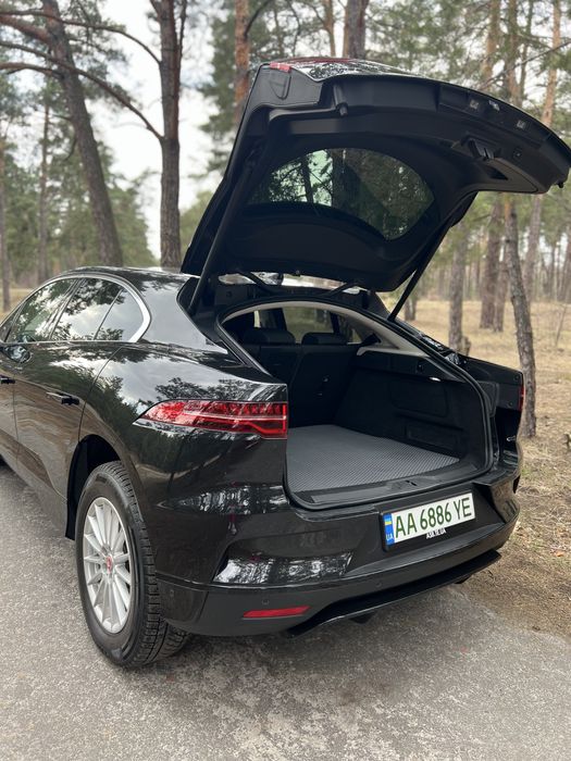 Оренда авто електро  Jaguar  i-pace
