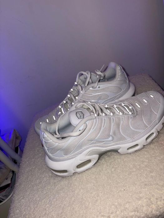Tênis Nike Air Max Plus  38.5. ( Mulher)