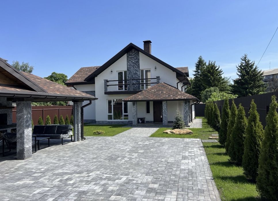 Самий центр м.Бориспіль будинок 165 м.кв.