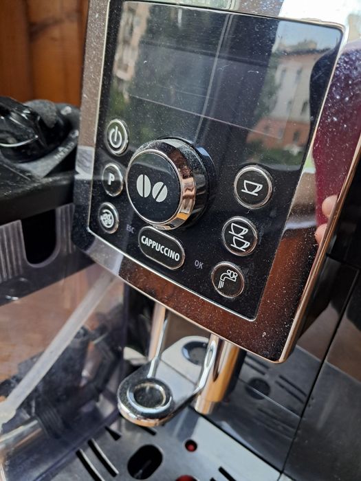 Ekspres do kawy delonghi