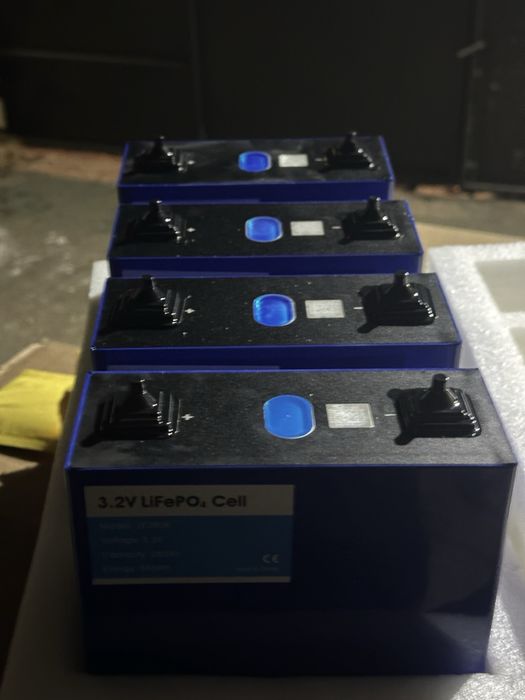 Комірки LiFePO4 EVE 314Ah 3.2V для АКБ збірки