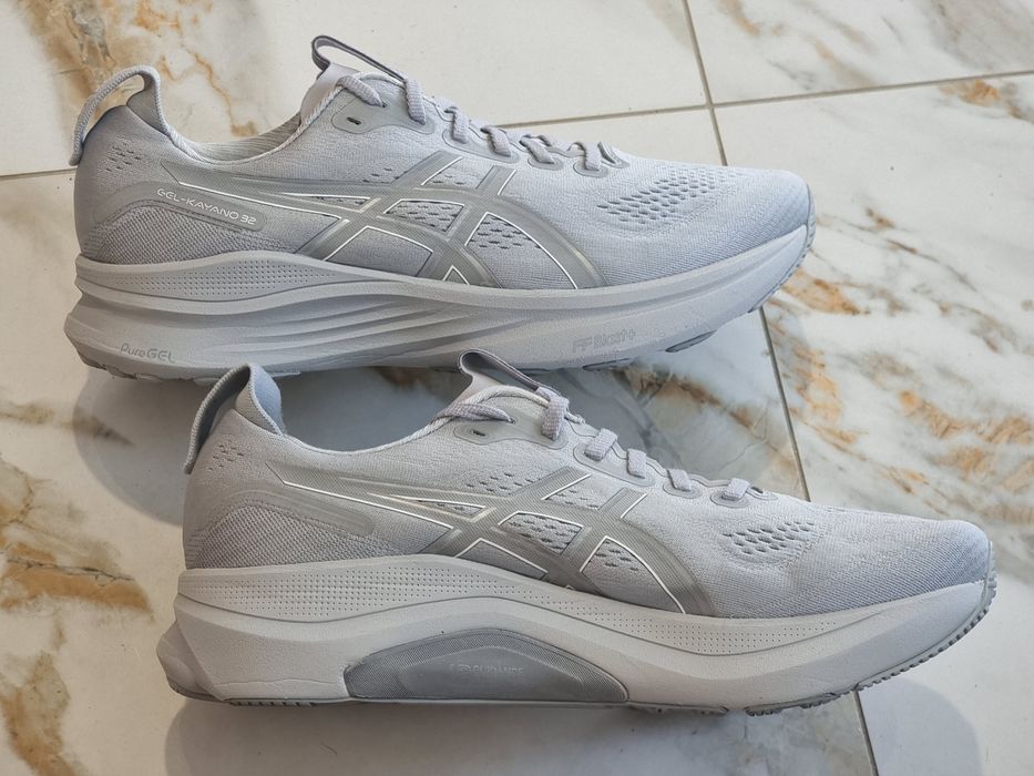 Оригінал 100% чоловічі кросівки asics Kayano 32 eur 44.5
