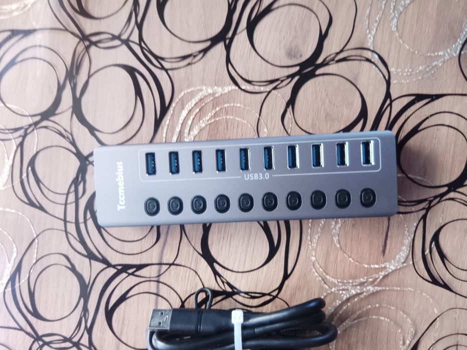 USB-хаб на 10 портів