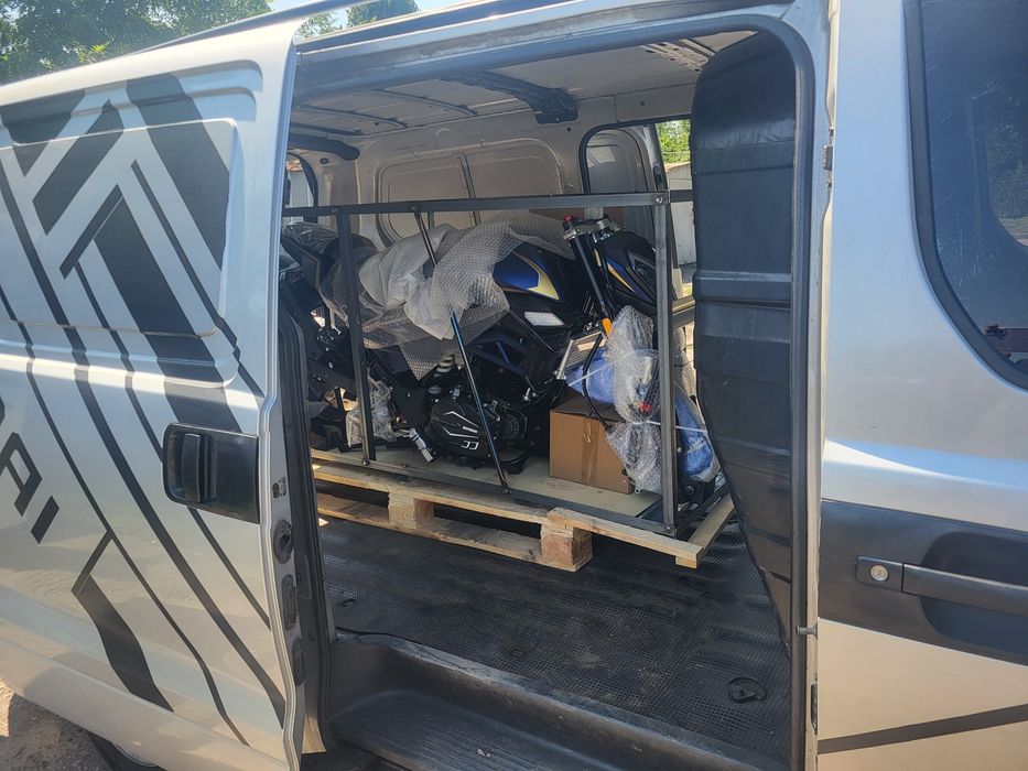 Грузоперевозки по місту.