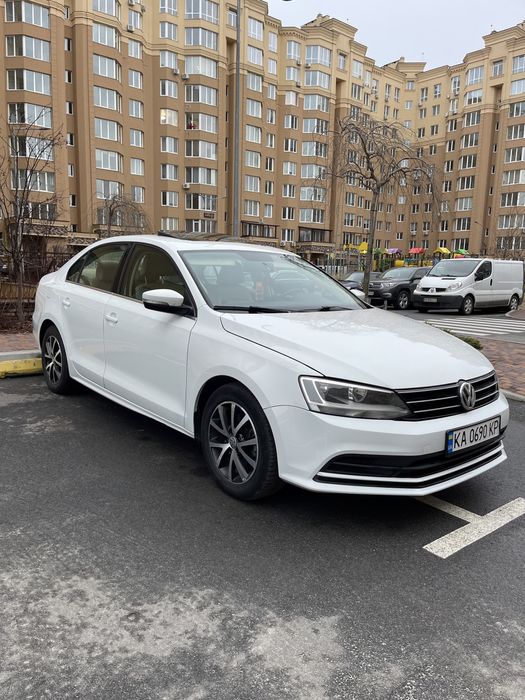 Продам volkswgen jetta 2017 1.4 бензин