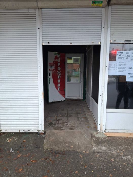 Аренда под кафе, магазин, круг 11 троллейбуса м. Вокзальная 8 мин.