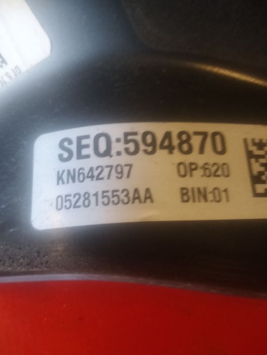 Osłona Silnika 5.7 HEMI Ram V 1500. 052.815.53AA