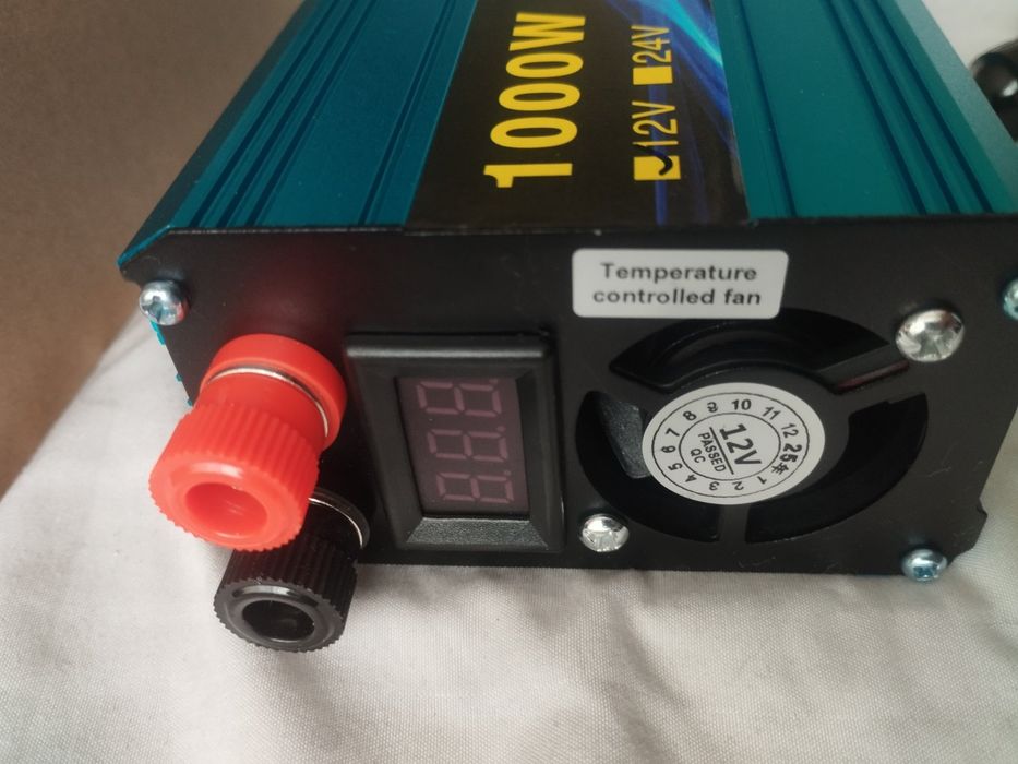 1000W Инвертор с 12 V на 220вальт преобразователь  500 W  1 Киловат