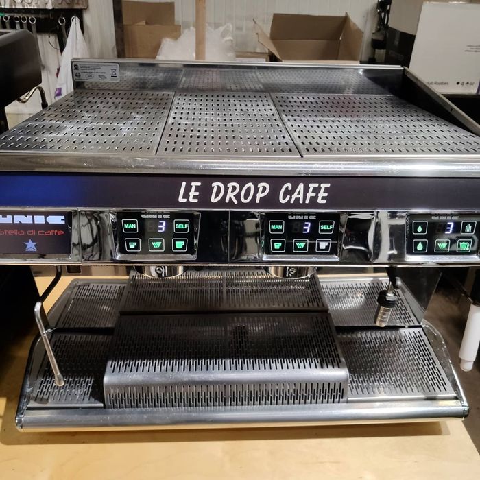 Профессиональная мультибойлерная кофемашина UNIC Stella