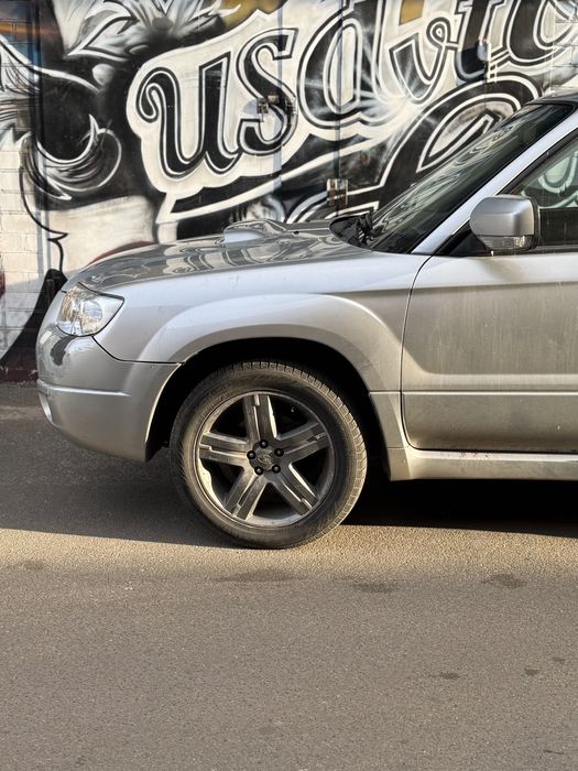 Subaru Forester 2005 2.5T