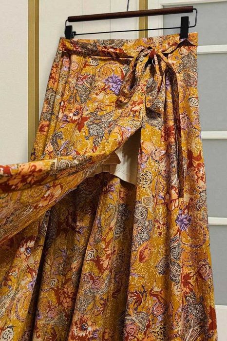 Длинная юбка с разрезом от Sunrise to Moonshine, р. S/M