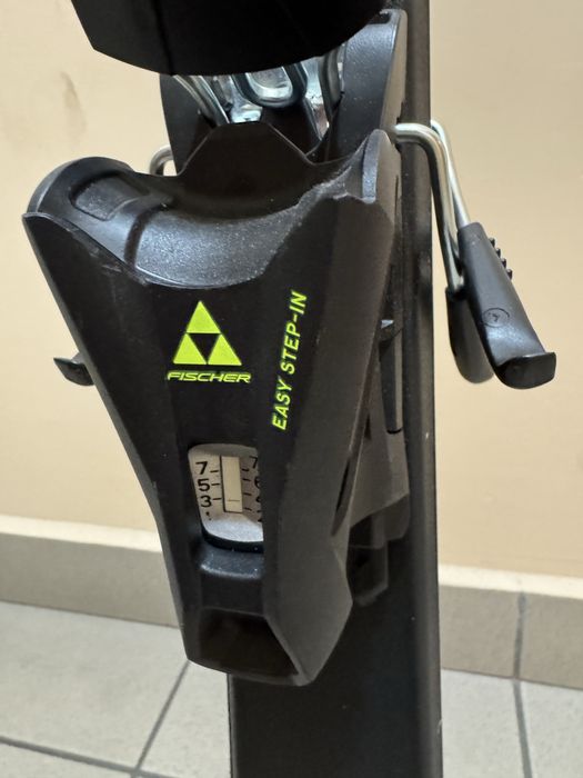 Narty Fischer RC4 Race JR + wiazania FS7 nowe