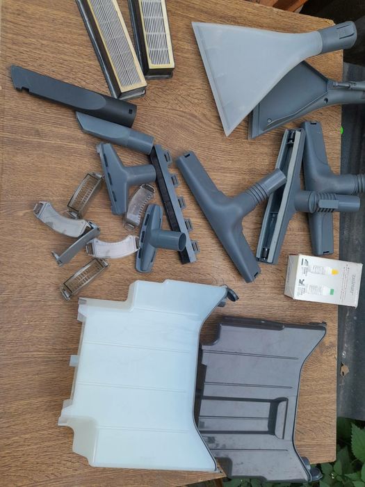 Комплектуючі пилососа Zelmer є всі деталі комплекту