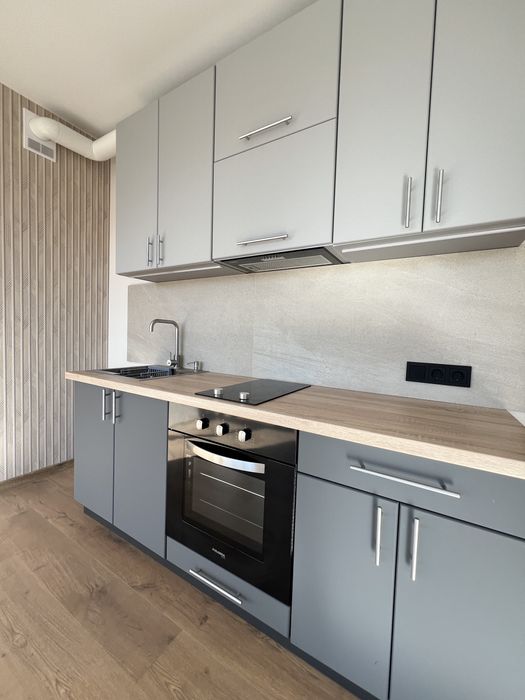 Квартира з новим ремонтом біля набережної! Без КОМІСІЇ для ПОКУПЦЯ!!!