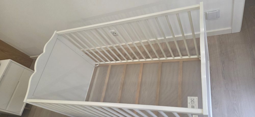 Berço ikea branco + colchão de oferta