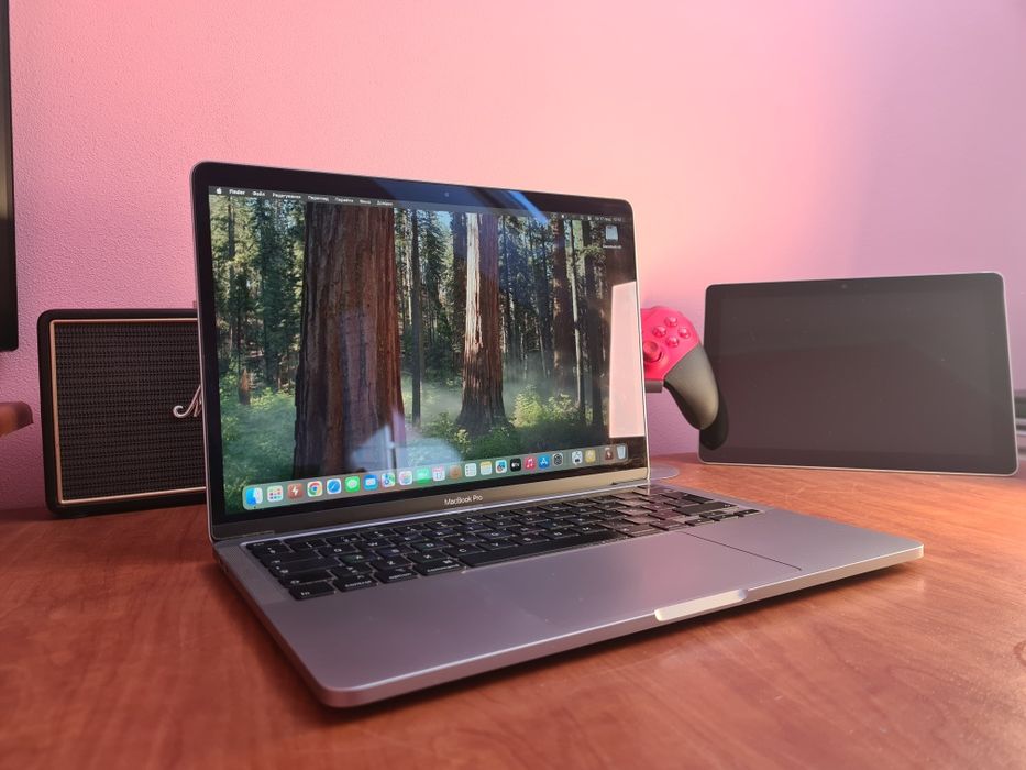 Apple MacBook Pro a2289 8/256 2020