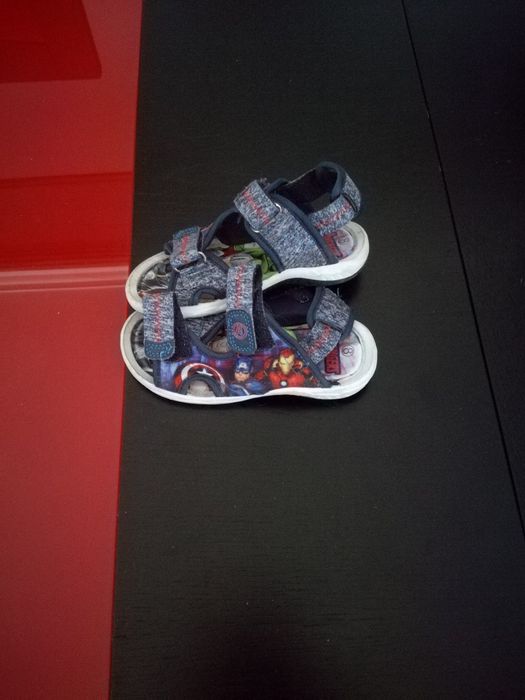 Sandalias Vingadores 28