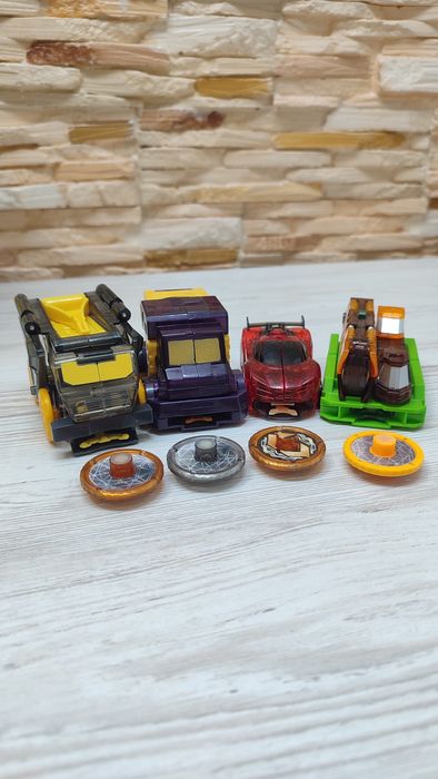 Скрічери, машинки трансформери